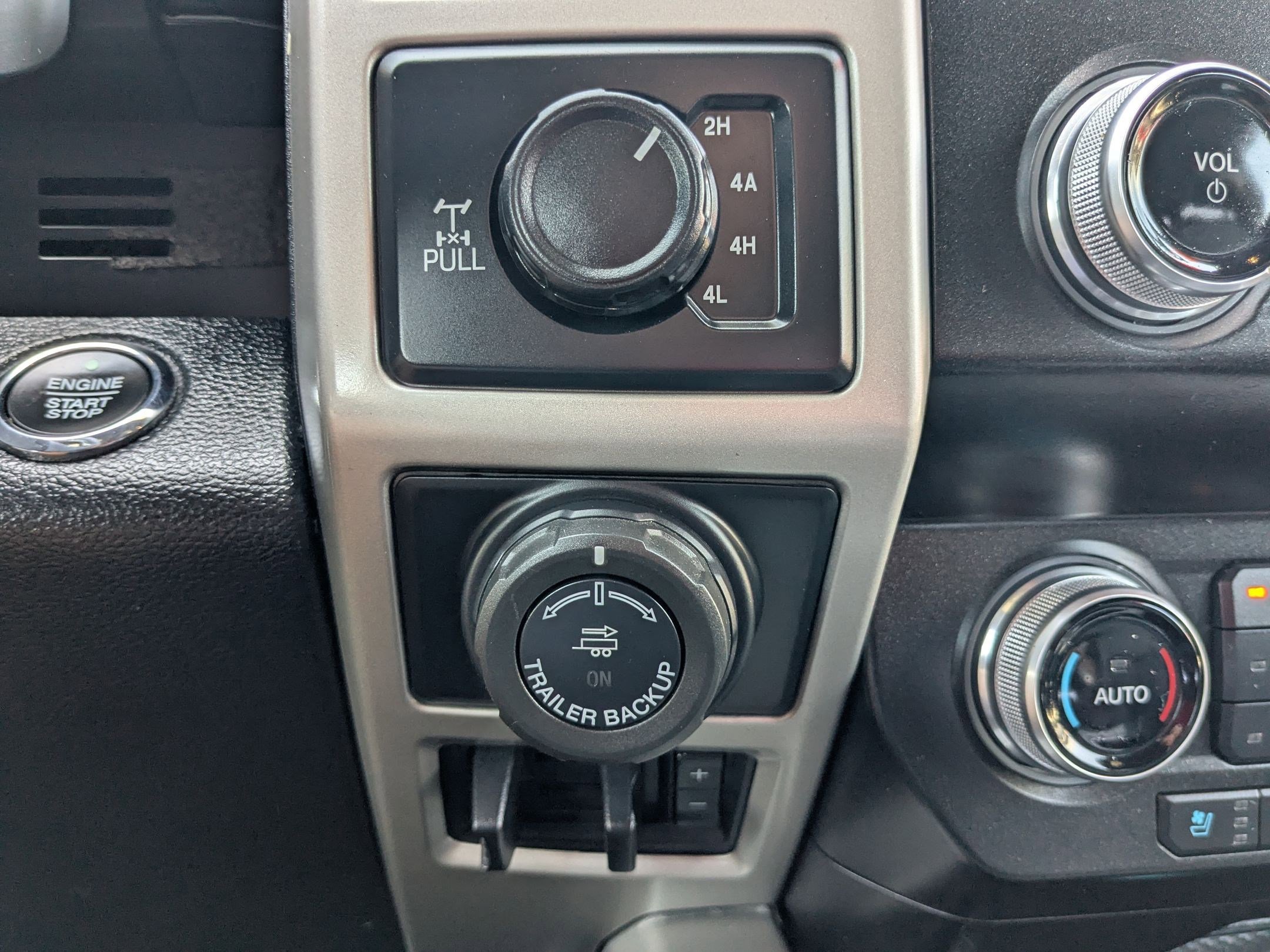 Used 2020 Ford F150 Lariat w/ Equipment Group 502A Luxury AWD/4WD image 27