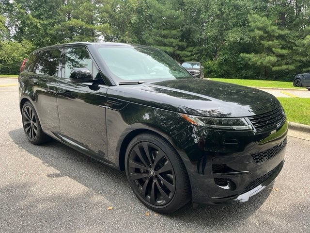Certified 2025 Land Rover Range Rover Sport Dynamic SE AWD/4WD image 2