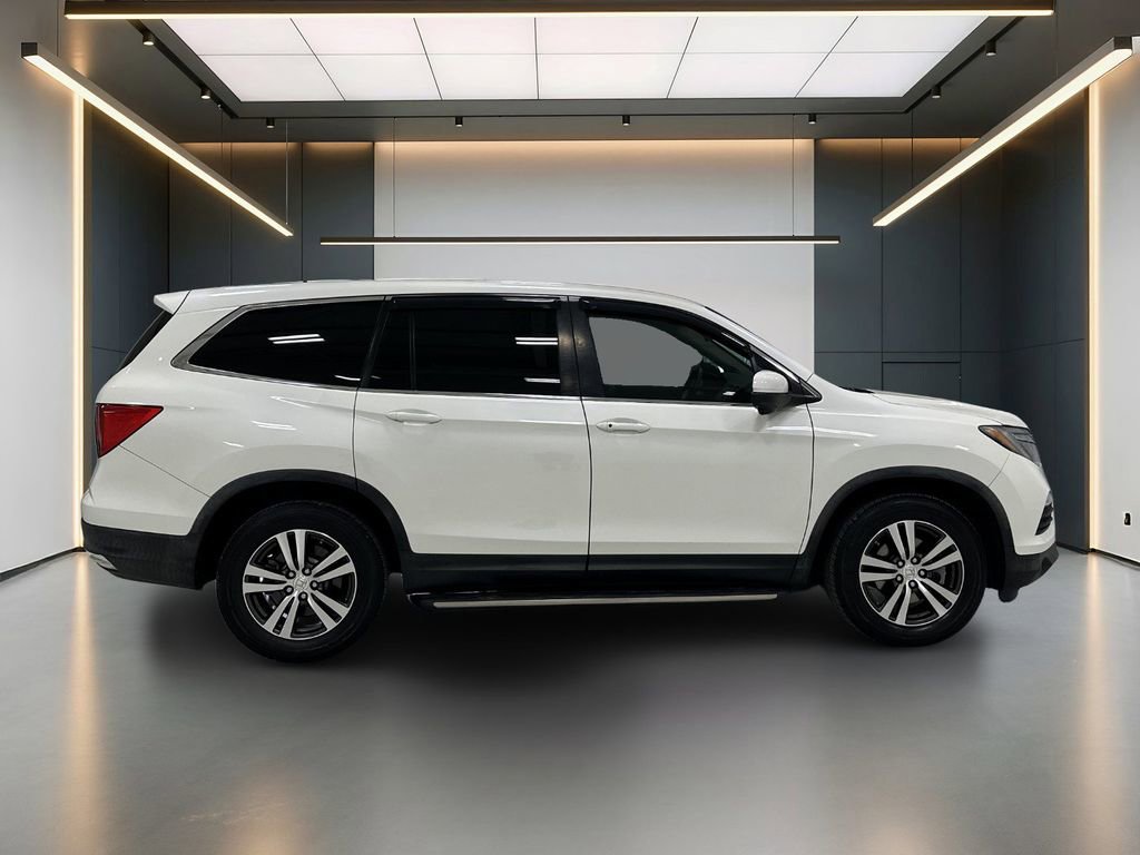 Used 2018 Honda Pilot EX image 6