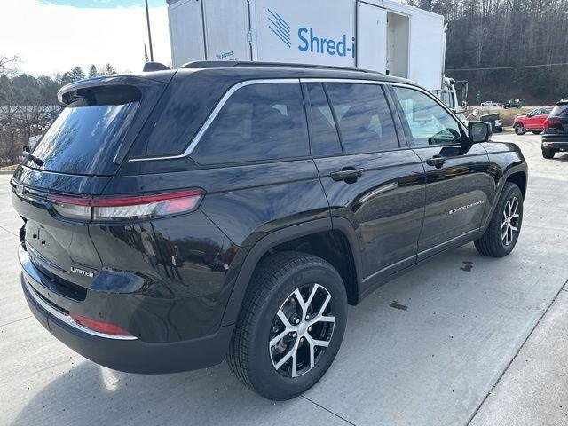 New 2025 Jeep Grand Cherokee Limited w/ Luxury Tech Group II image 5