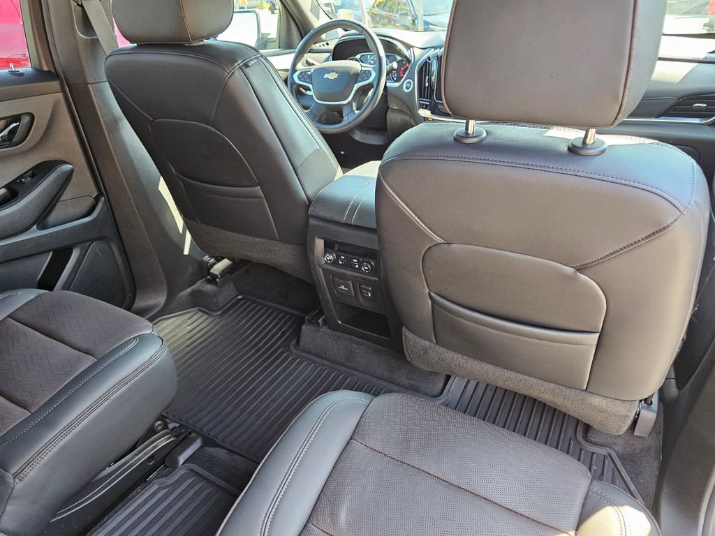 Used 2022 Chevrolet Traverse High Country AWD/4WD image 17