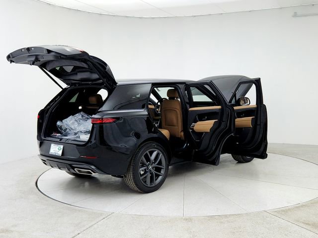 Certified 2025 Land Rover Range Rover Sport SE AWD/4WD image 11