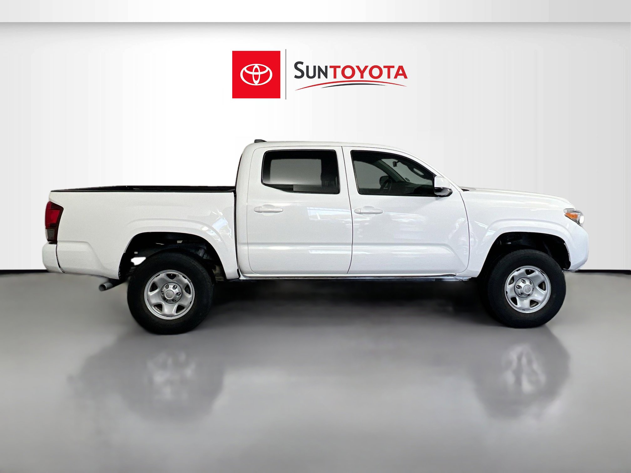 Used 2023 Toyota Tacoma SR image 2