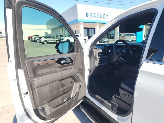 New 2026 Chevrolet Tahoe LT w/ Comfort Package AWD/4WD image 19
