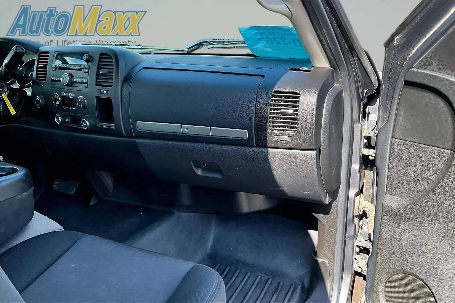 Used 2010 Chevrolet Silverado 2500 LT w/ Interior Plus Package AWD/4WD image 24