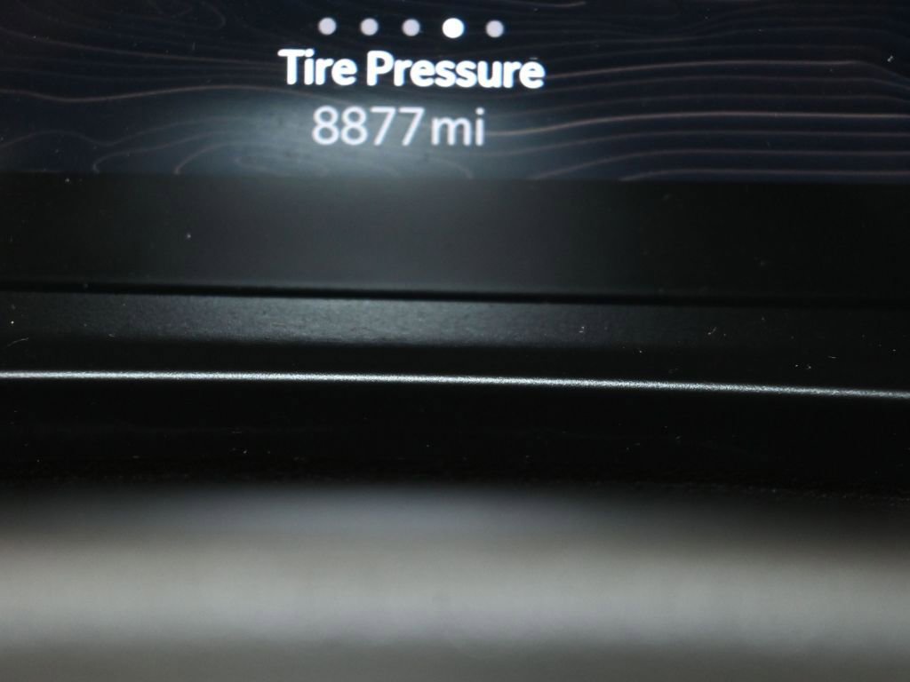 Used 2024 Jeep Grand Cherokee L Limited w/ Black Appearance Package image 30