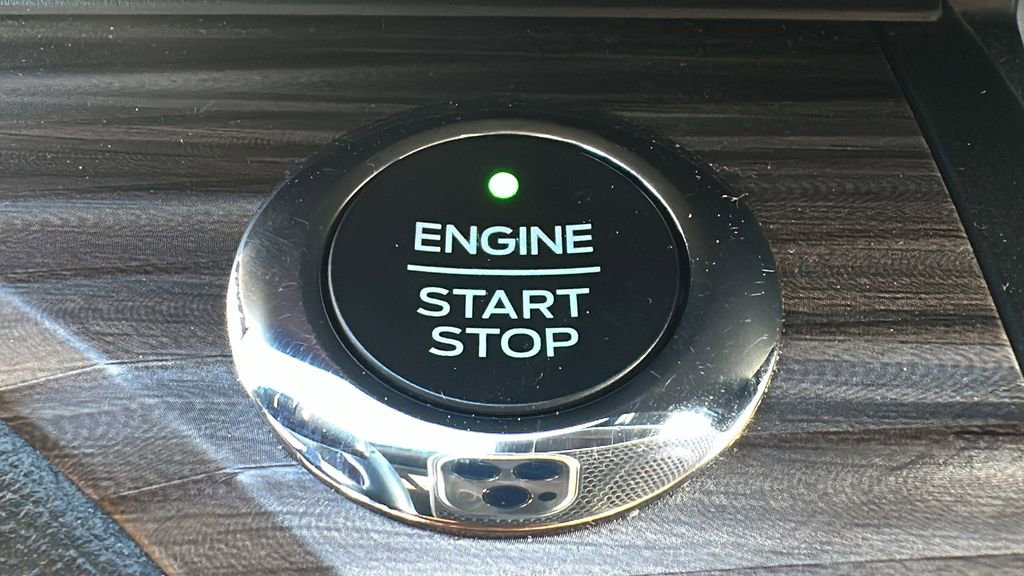 Used 2020 Ford Explorer Limited w/ Class III Trailer Tow Package image 24