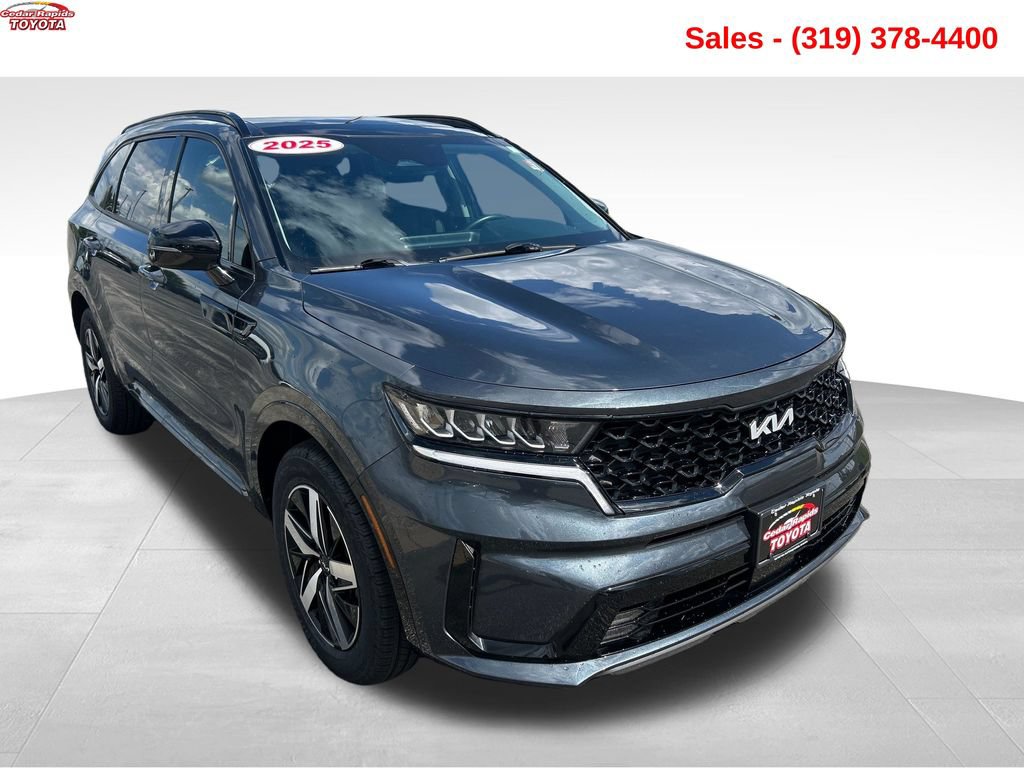 Used 2023 Kia Sorento EX w/ Panoramic Sunroof Package FWD image 8
