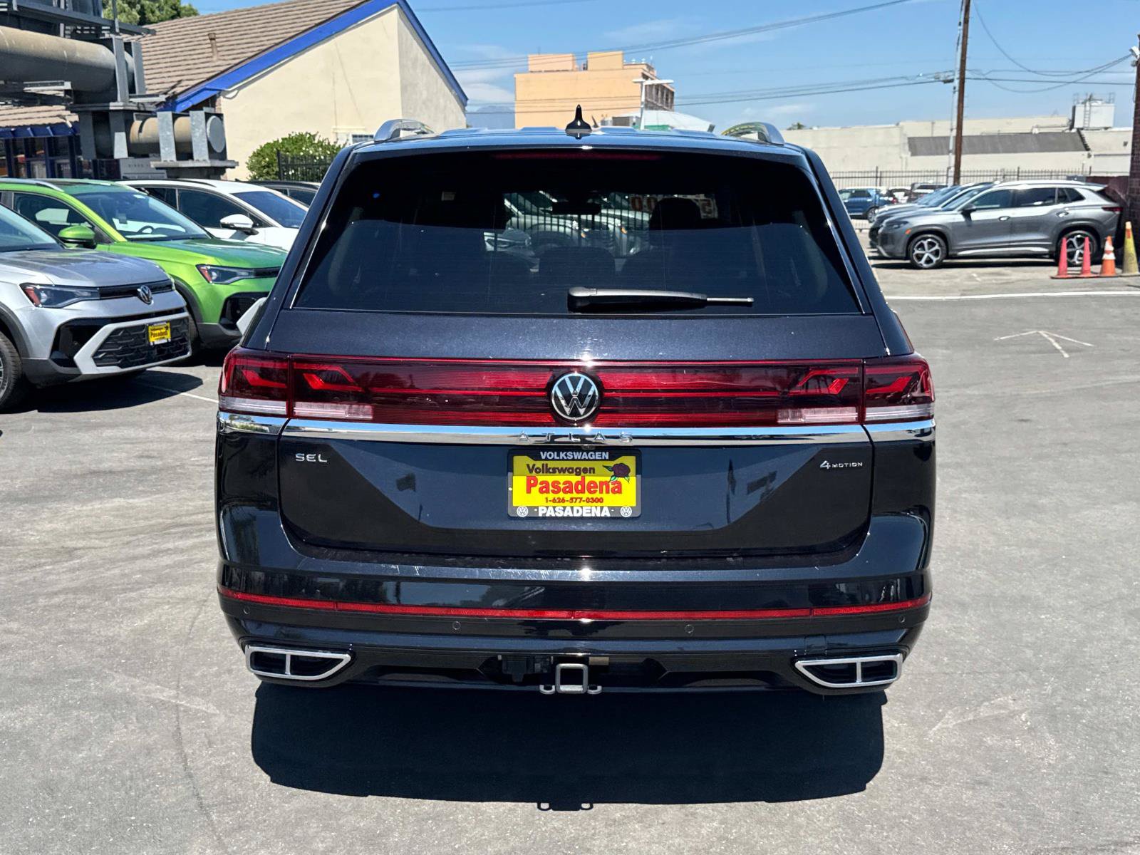Certified 2025 Volkswagen Atlas SEL Premium R-Line AWD/4WD image 5
