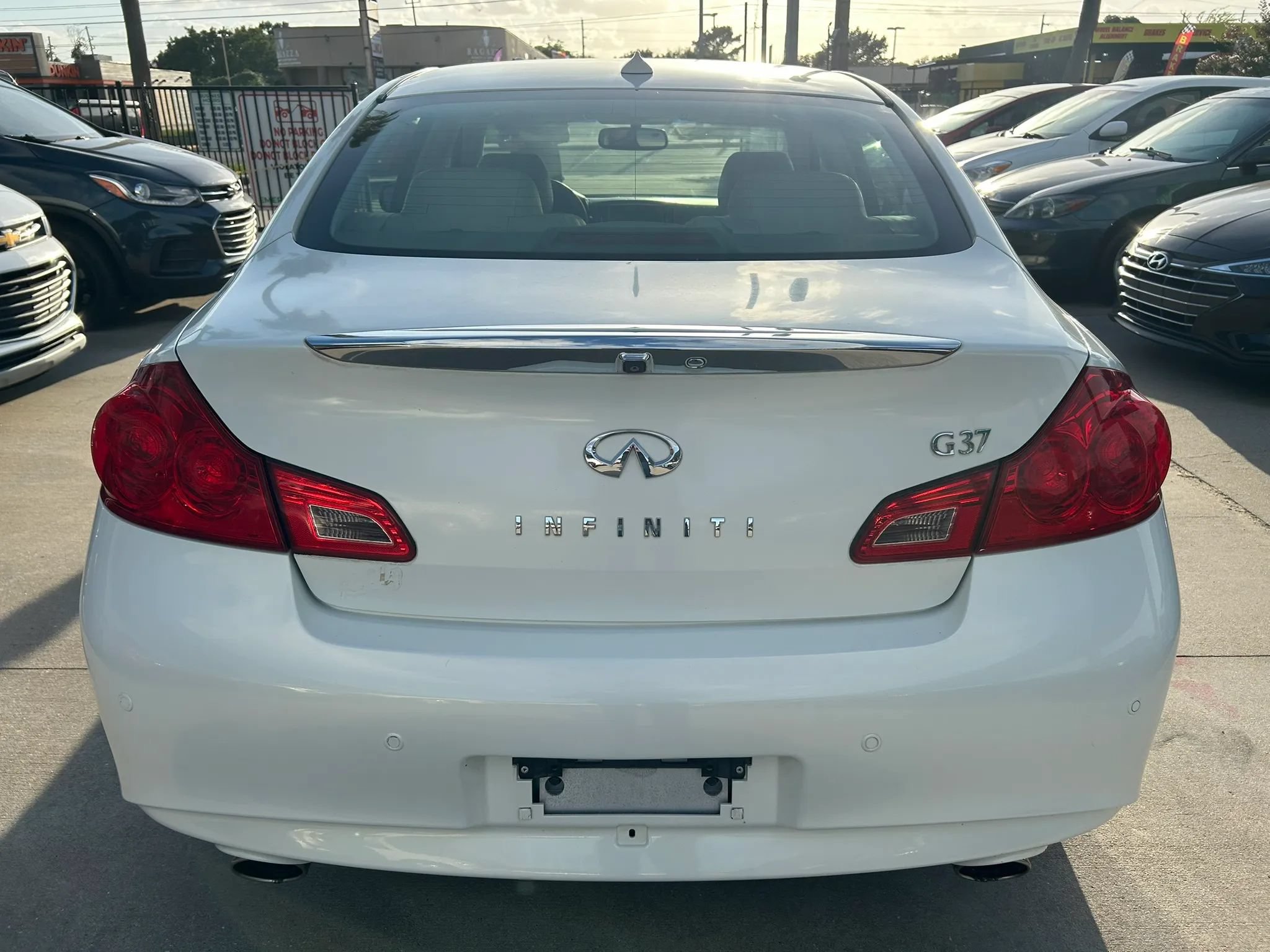 Used 2010 INFINITI G37 Journey w/ Premium Pkg RWD image 4