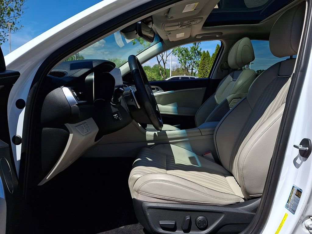 Used 2019 Genesis G70 2.0T Advanced w/ Elite Package image 13