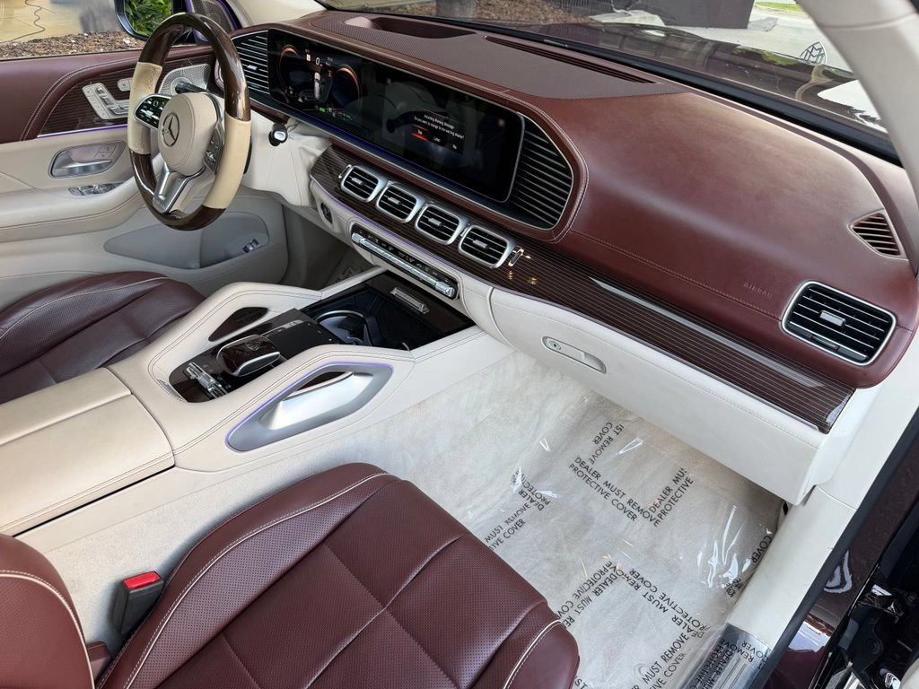 Used 2022 Mercedes-Benz Maybach GLS 600 4MATIC image 32