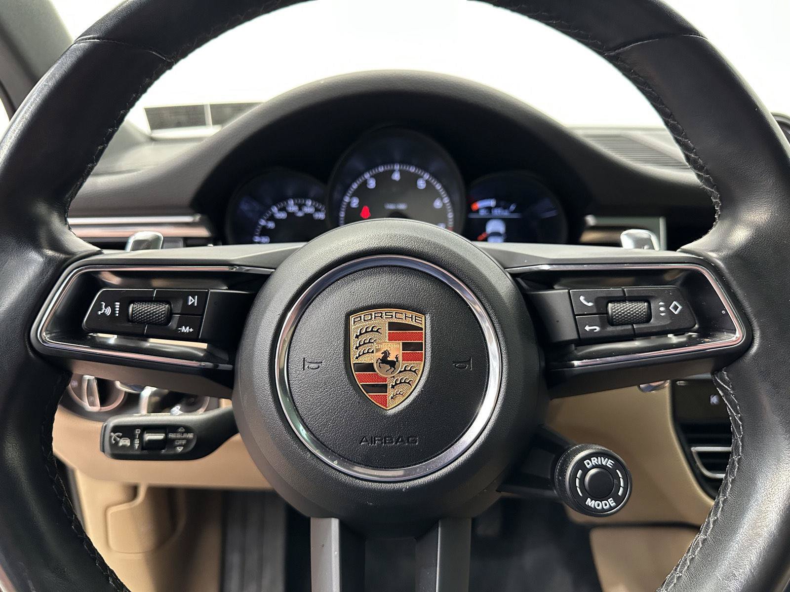 Used 2024 Porsche Macan S AWD/4WD image 25