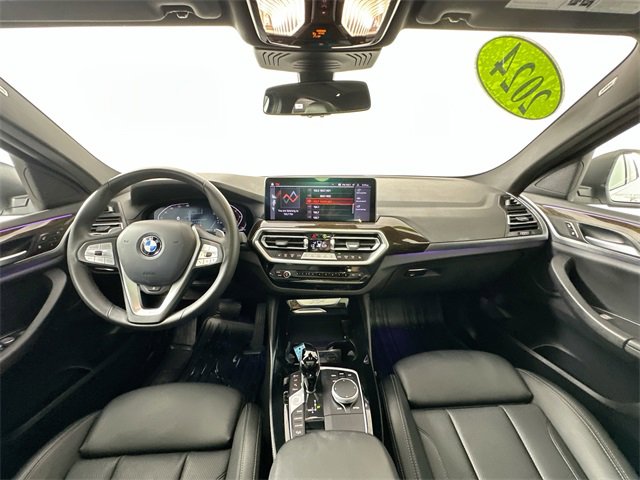 Used 2024 BMW X4 xDrive30i image 3