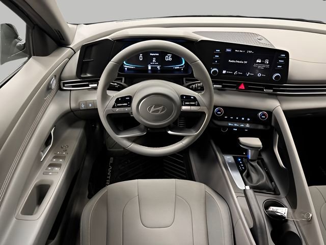 New 2026 Hyundai Elantra Sport image 13