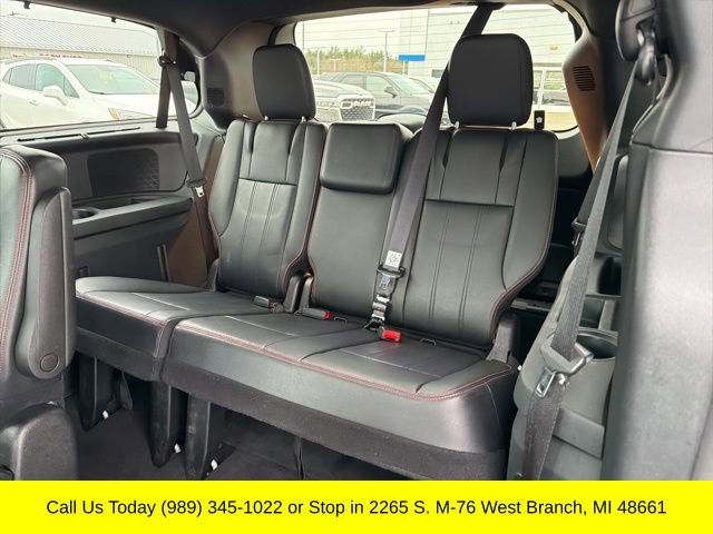Used 2014 Dodge Grand Caravan R/T w/ Driver Convenience Group image 26