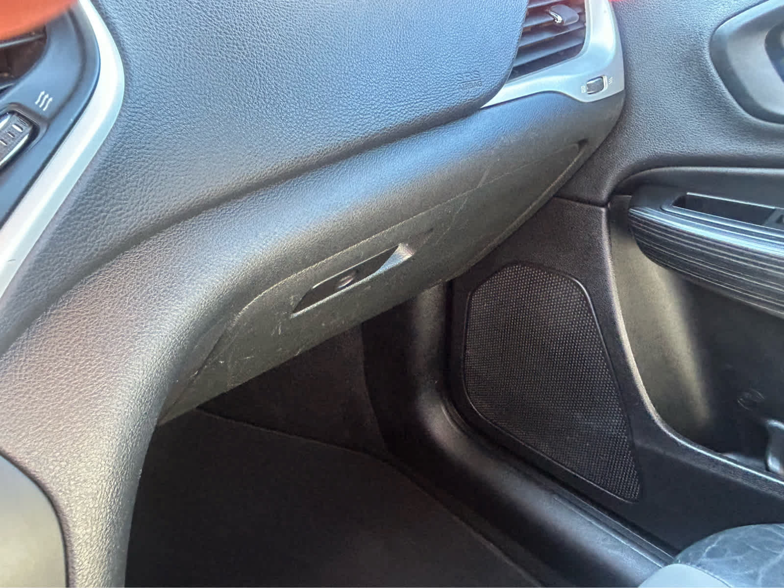 Used 2014 Jeep Cherokee Limited FWD image 37