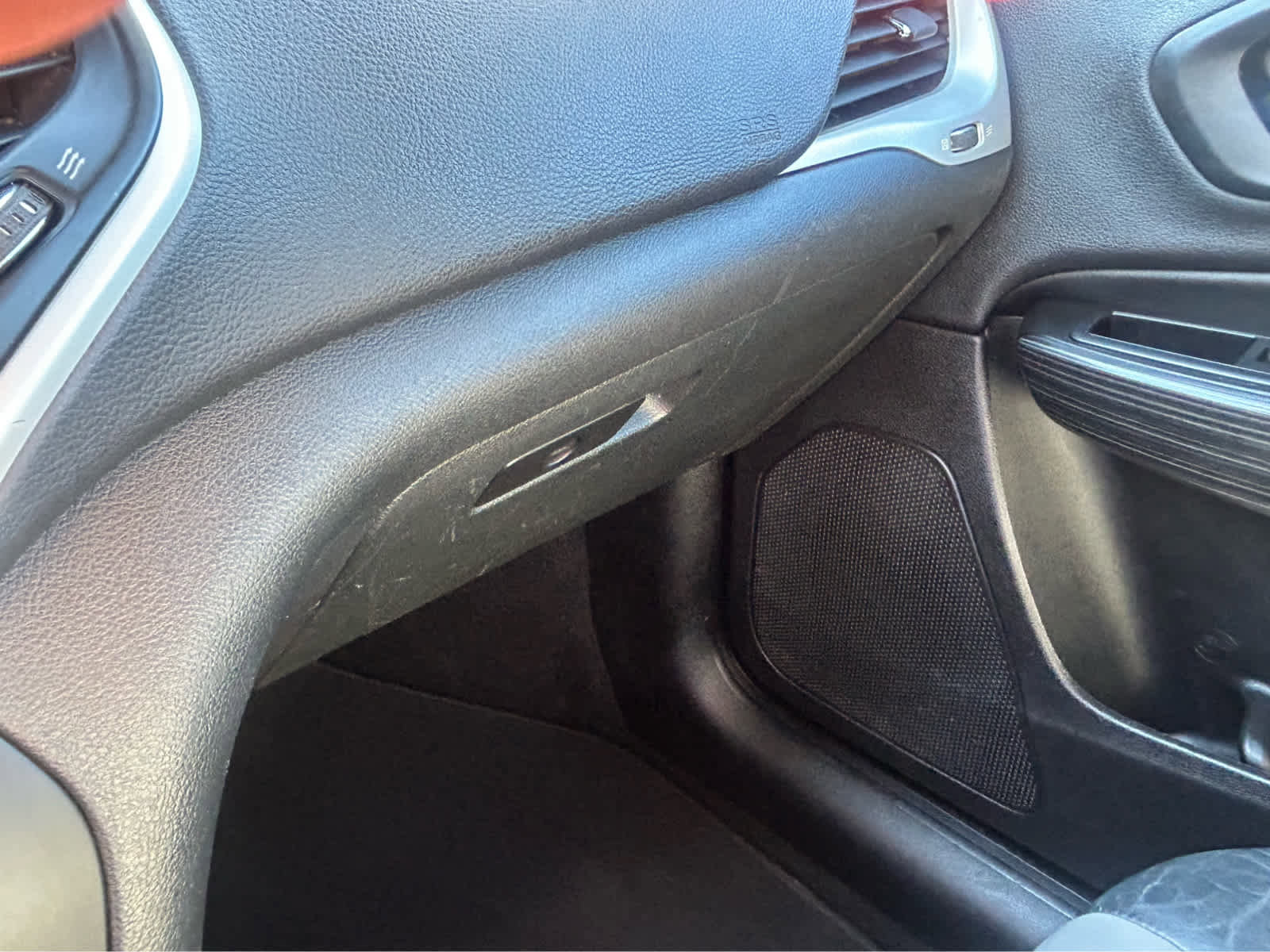 Used 2014 Jeep Cherokee Limited FWD image 37