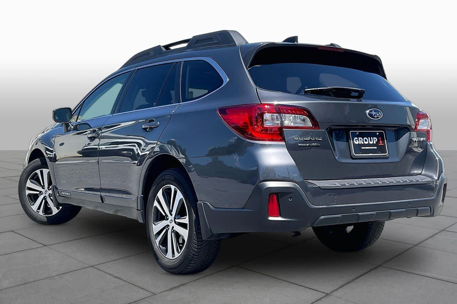 Used 2019 Subaru Outback 2.5i Limited AWD/4WD image 11
