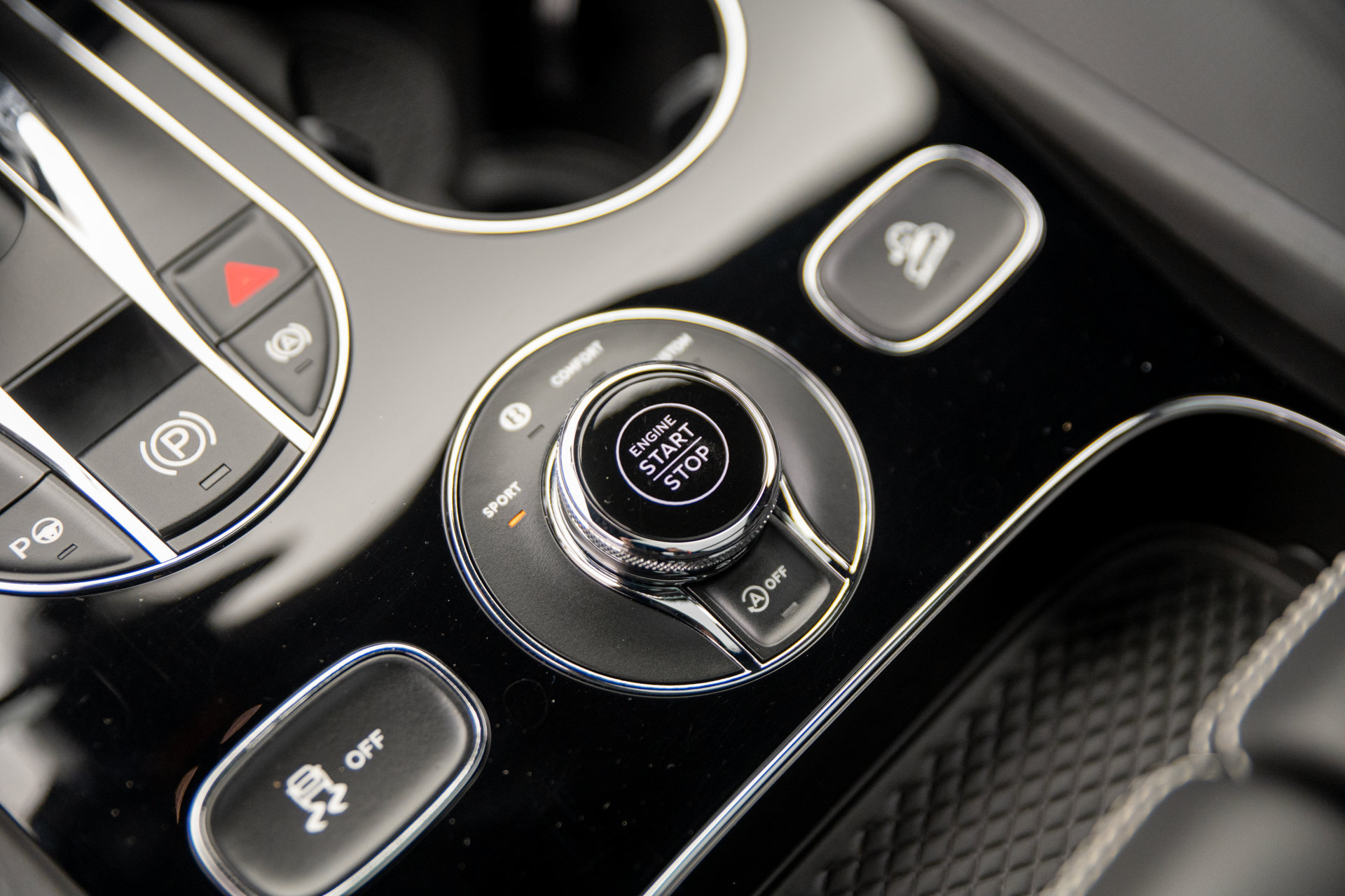 Certified 2022 Bentley Bentayga AWD/4WD image 29