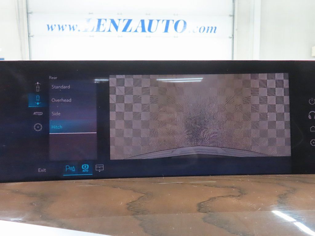 Used 2026 Cadillac Escalade Platinum Sport w/ LPO, Floor Liner Package image 18