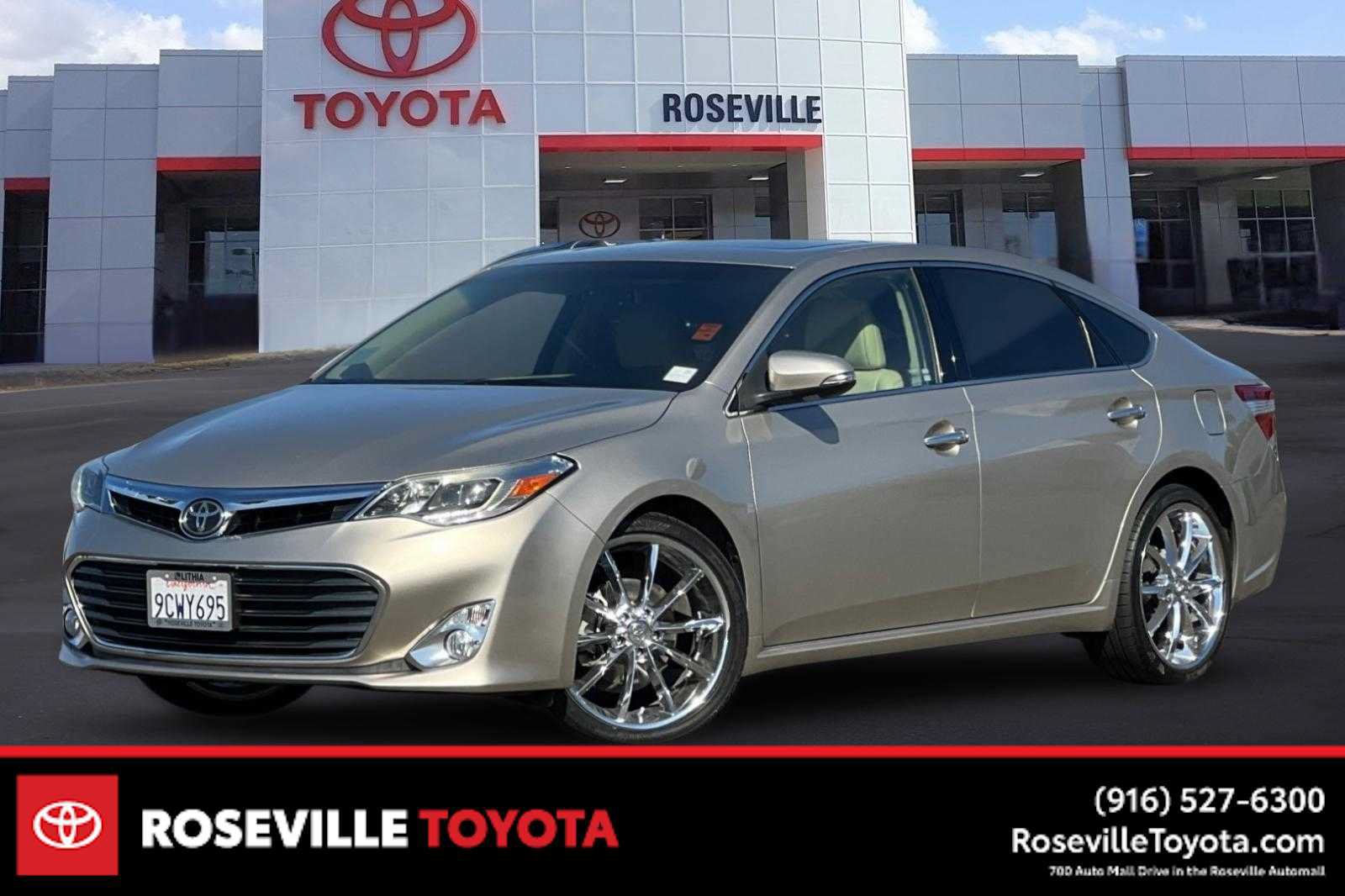 Used 2013 Toyota Avalon Limited w/ Technology Pkg