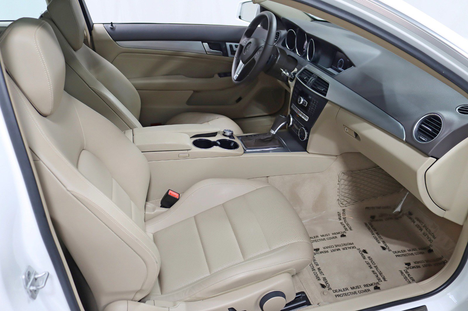 Used 2013 Mercedes-Benz C 250 Coupe image 26