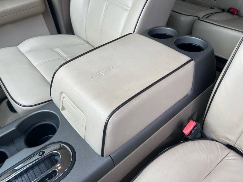 Used 2006 Lincoln Mark LT 4x4 image 37