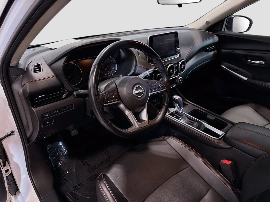 Used 2024 Nissan Sentra SR w/ SR Premium Package FWD image 11