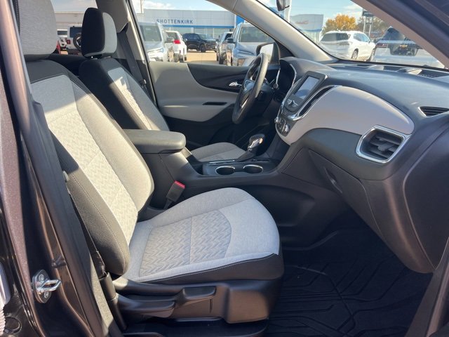 Used 2022 Chevrolet Equinox LS w/ LS Convenience Package image 54