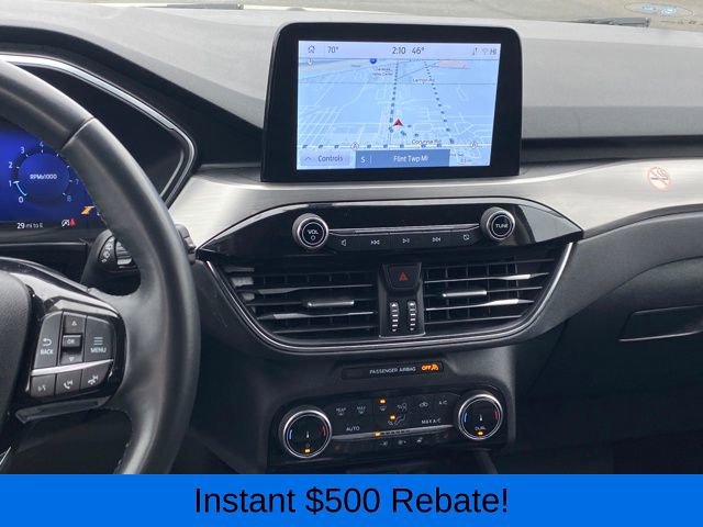 Used 2022 Ford Escape Titanium image 9