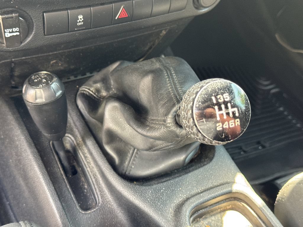 Used 2012 Jeep Wrangler Sport AWD/4WD image 26
