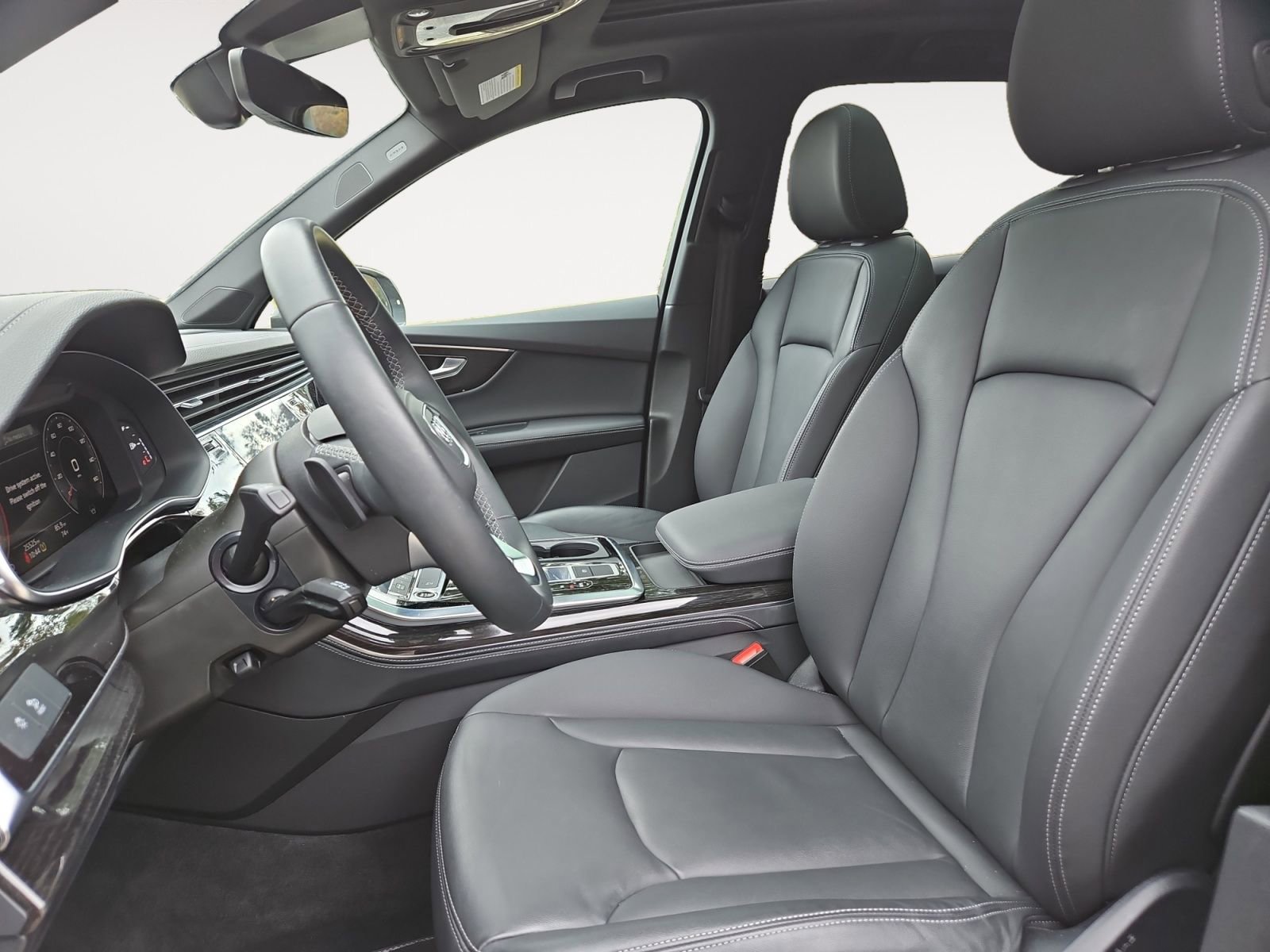 Used 2025 Audi Q7 3.0T Premium Plus image 9