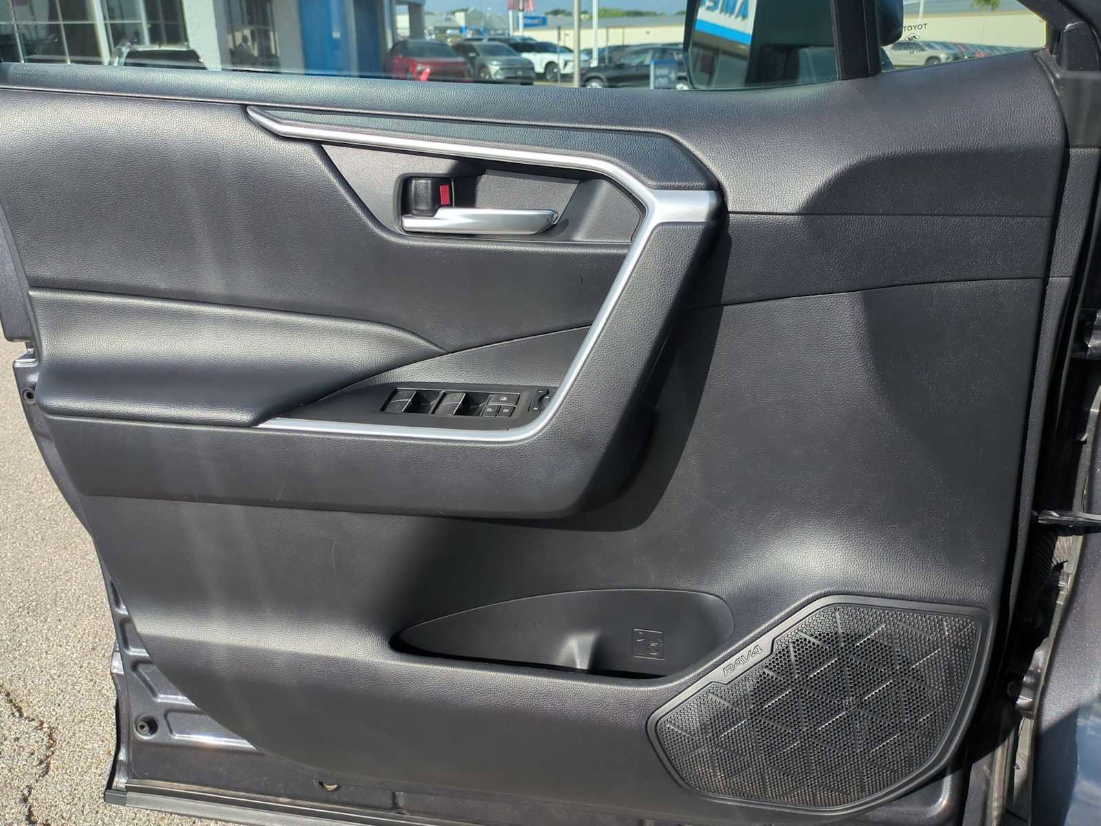 Used 2024 Toyota RAV4 XLE image 21