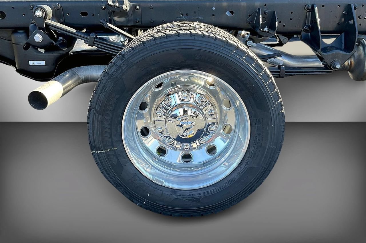New 2026 RAM 4500 Tradesman w/ Chrome Appearance Group AWD/4WD image 29