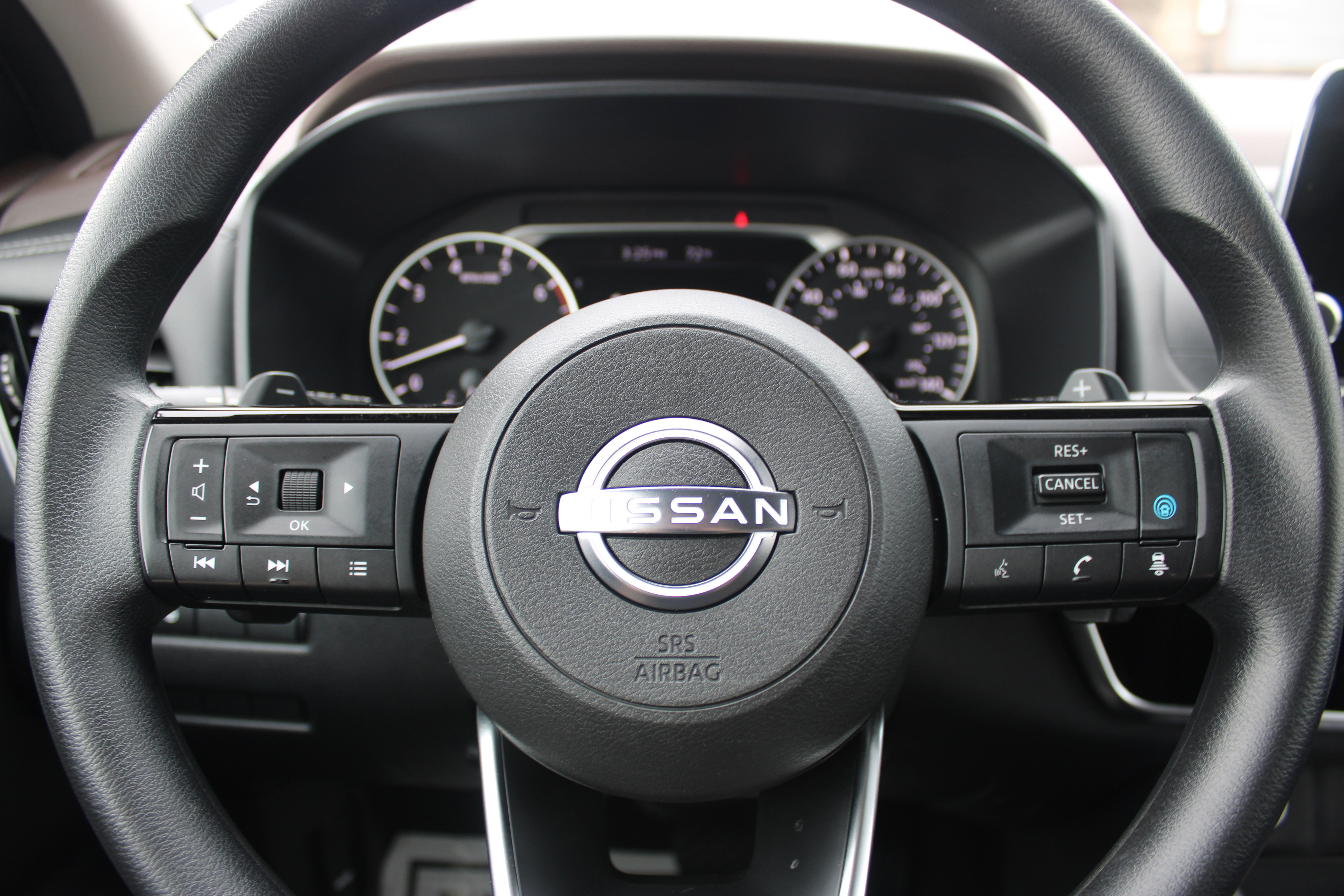 Certified 2023 Nissan Rogue SV image 23