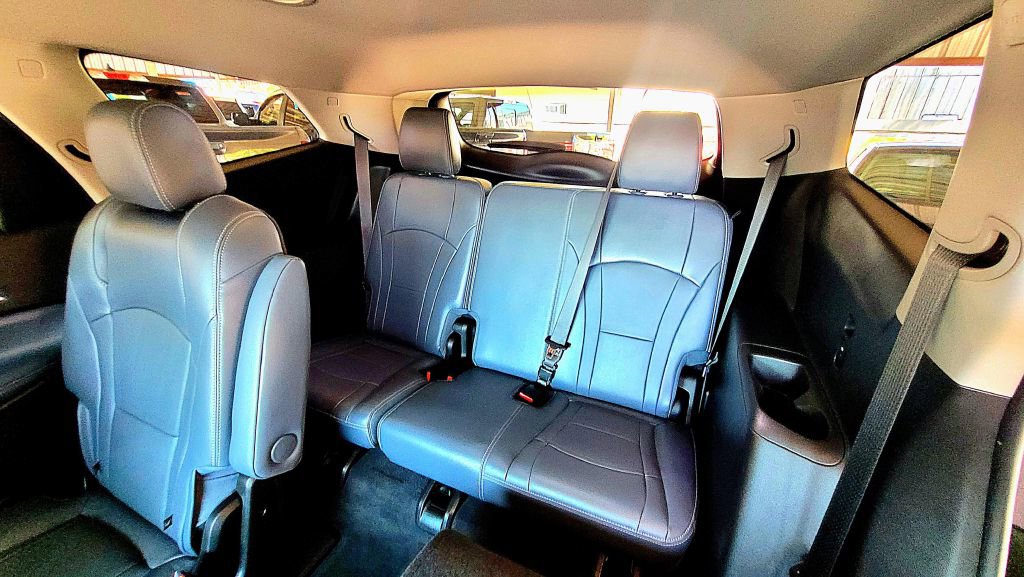 Used 2021 Buick Enclave Essence w/ Sport Touring Edition image 17