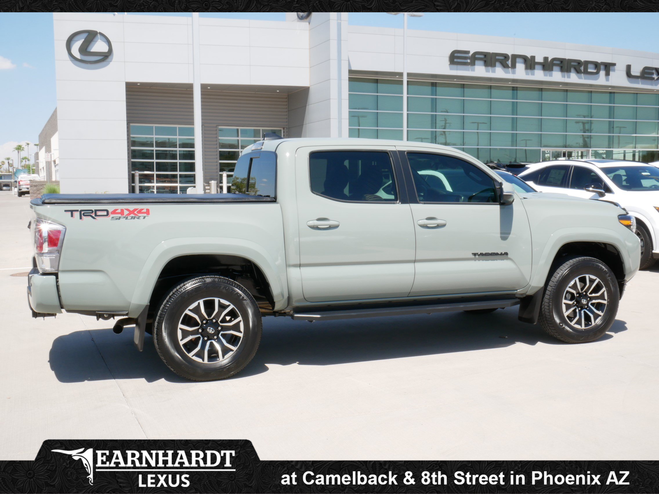 Used 2023 Toyota Tacoma TRD Sport w/ Advanced Technology Package AWD/4WD image 9