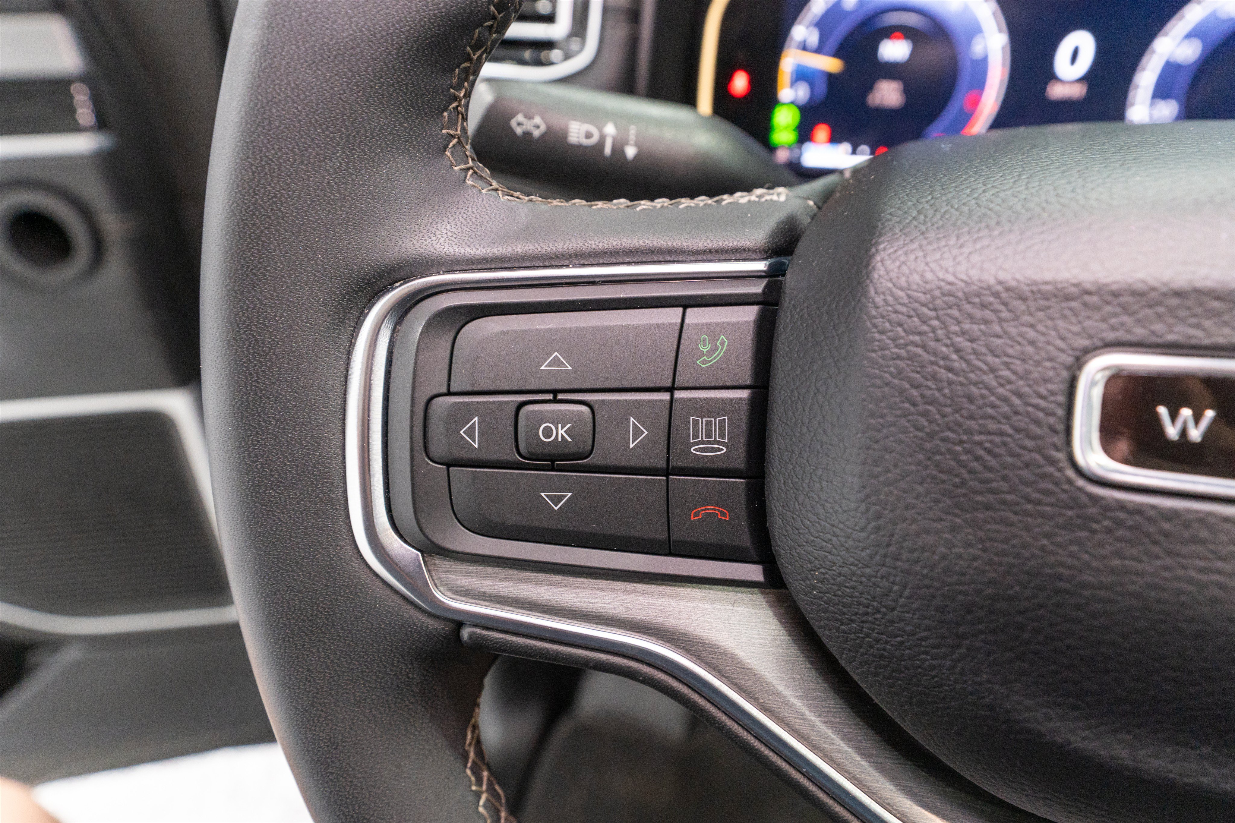 Used 2024 Jeep Wagoneer Series II AWD/4WD image 28