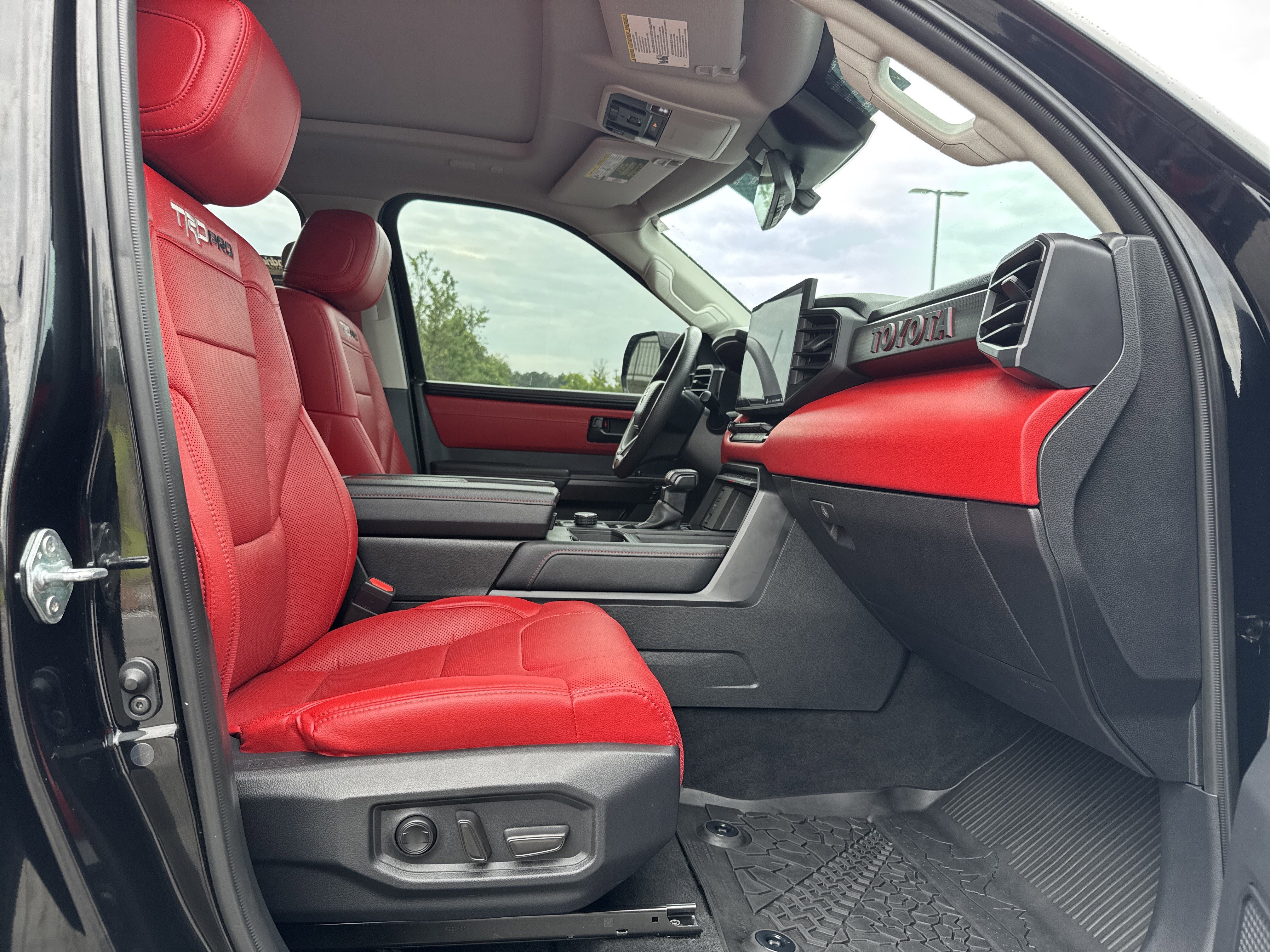 Used 2023 Toyota Tundra TRD Pro AWD/4WD image 30