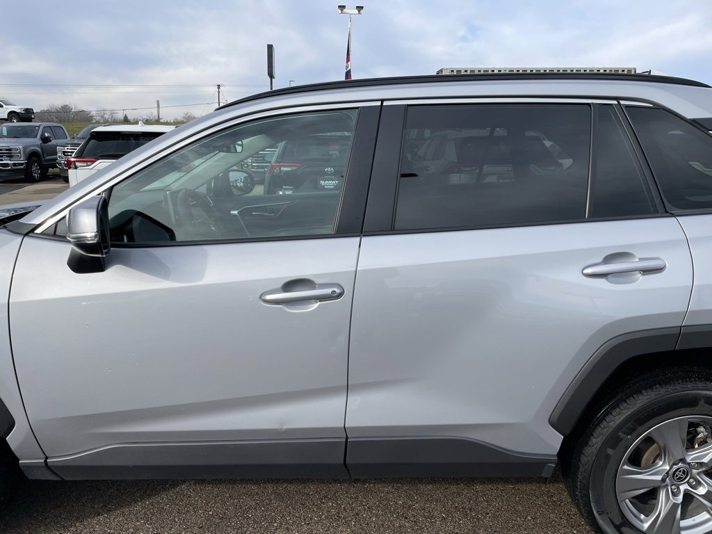 Used 2024 Toyota RAV4 XLE image 32