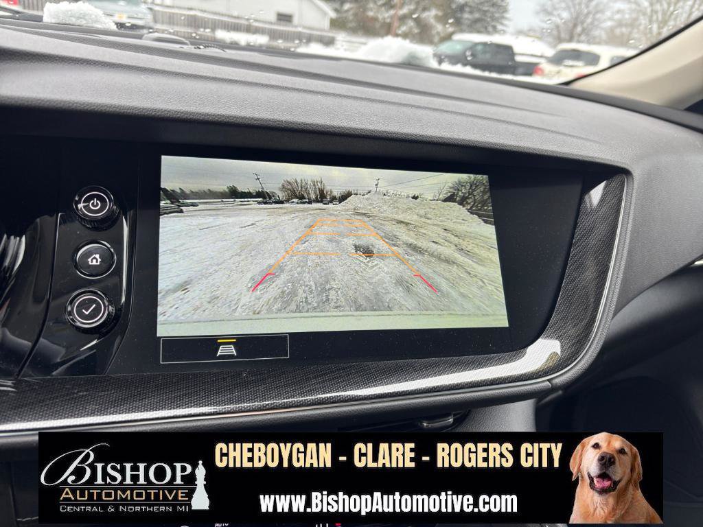 Used 2023 Buick Envision Preferred image 18