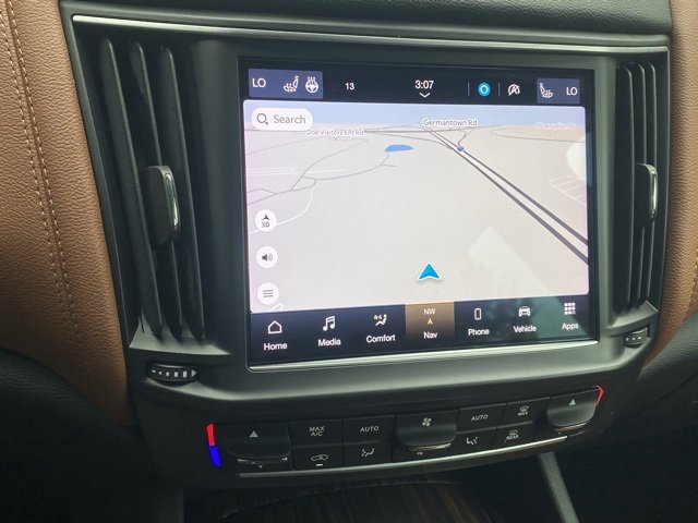 Used 2022 Maserati Levante GT image 31