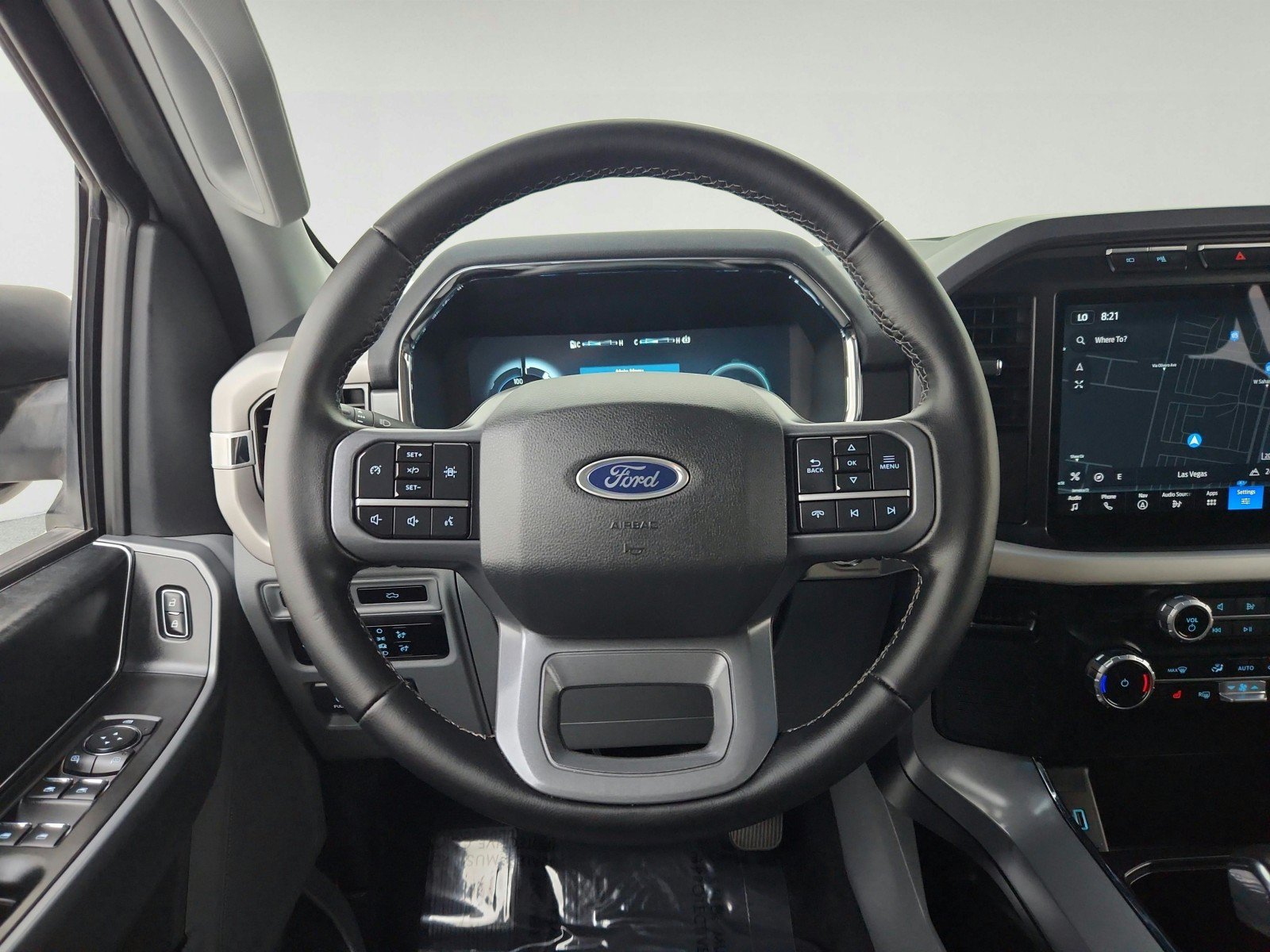 Used 2023 Ford F150 Lightning XLT AWD/4WD image 22