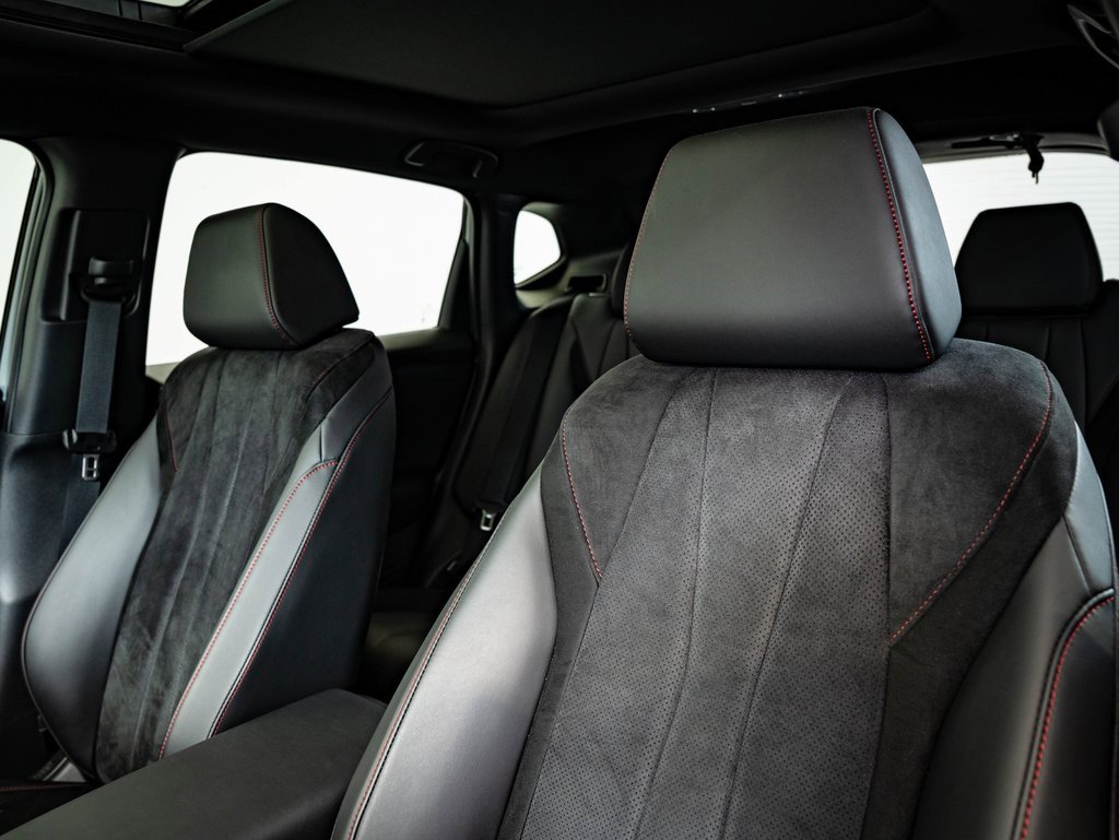 Certified 2025 Acura ADX A-Spec image 21