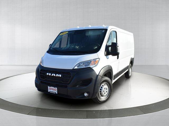 Used 2025 RAM ProMaster 2500 w/ Convenience Group FWD image 1