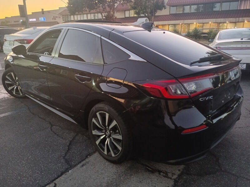 Used 2023 Honda Civic EX-L image 2