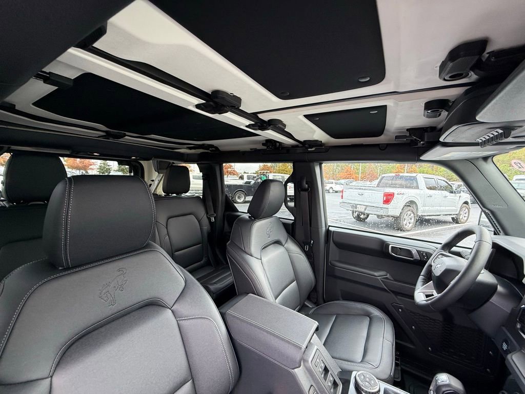 New 2025 Ford Bronco Badlands image 34