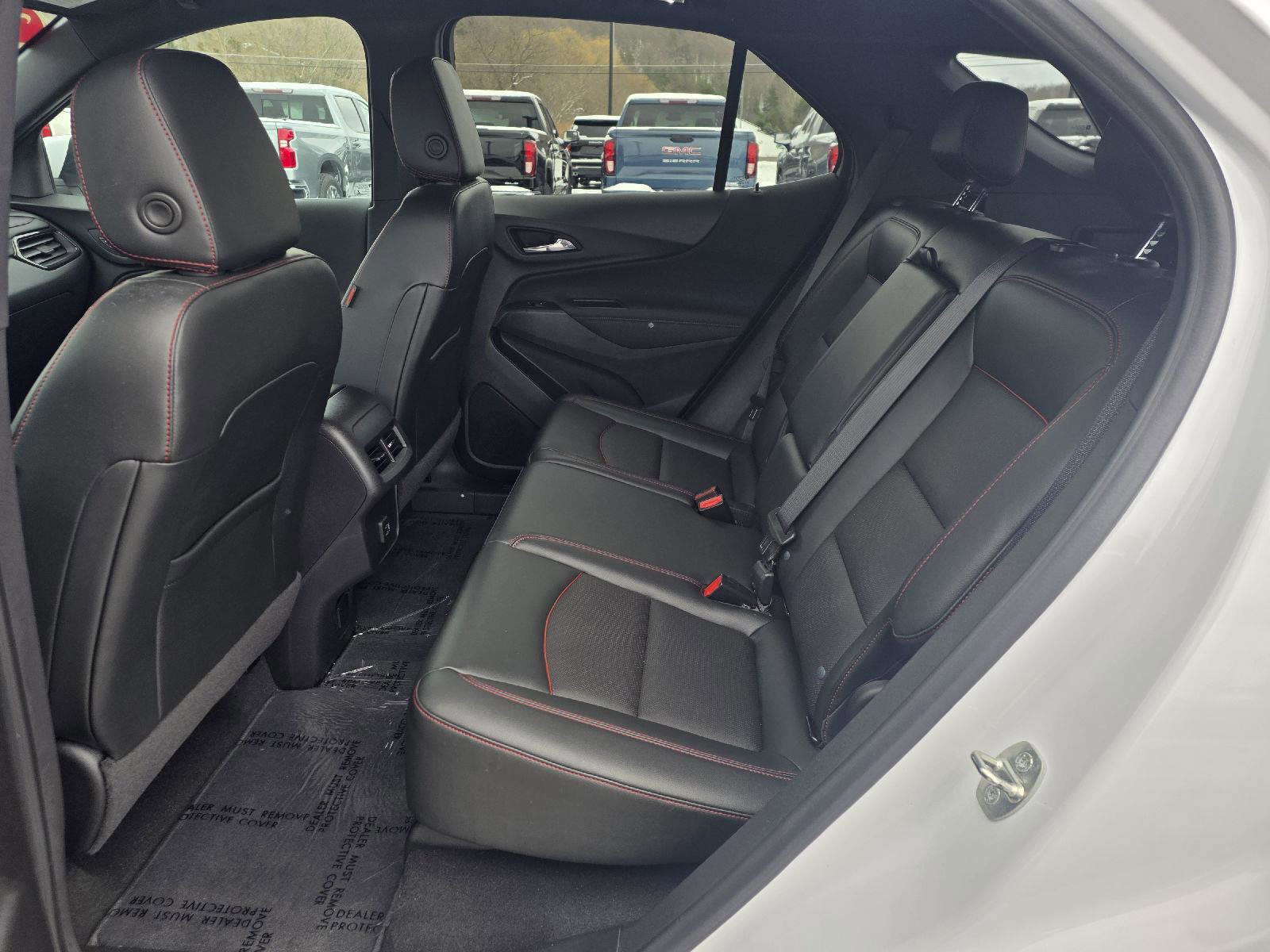 Used 2023 Chevrolet Equinox RS w/ RS Leather Package image 24