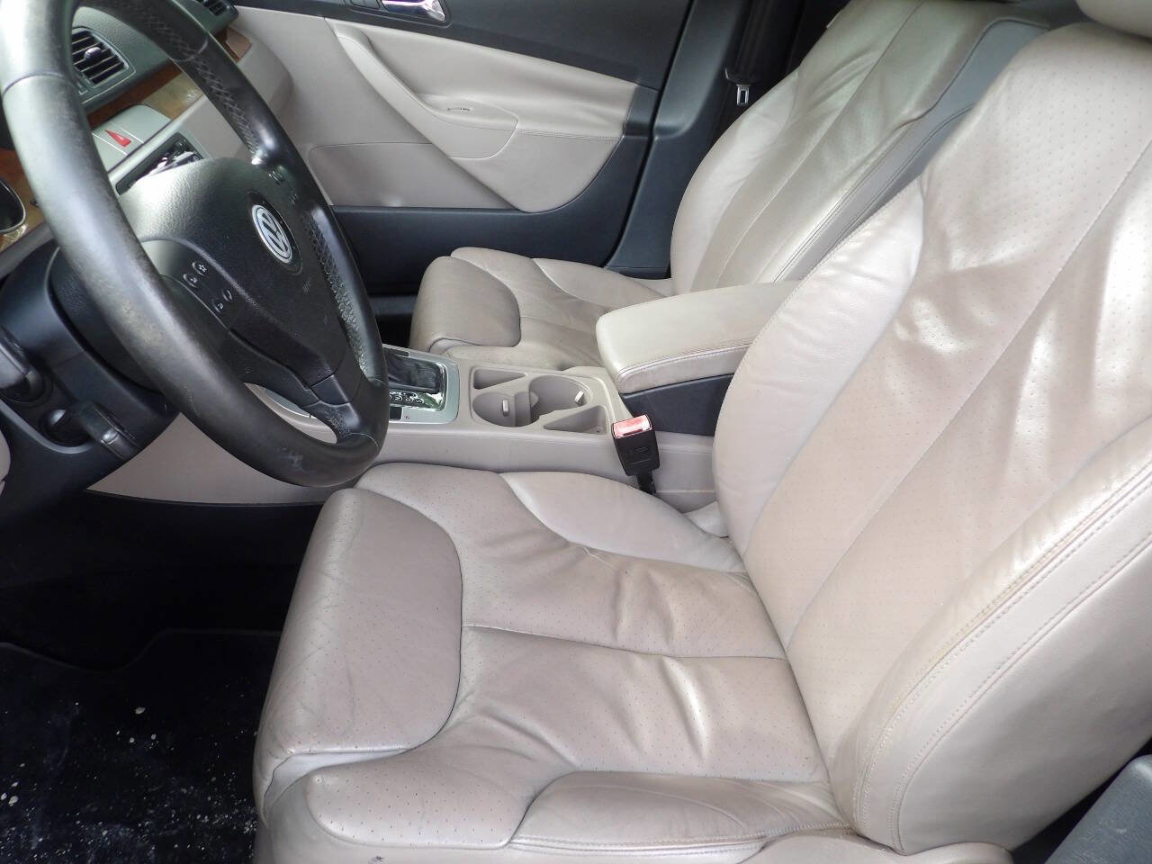 Used 2008 Volkswagen Passat Lux image 20